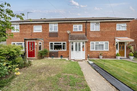 3 bedroom terraced house for sale, Emmbrook Road, Berkshire RG41