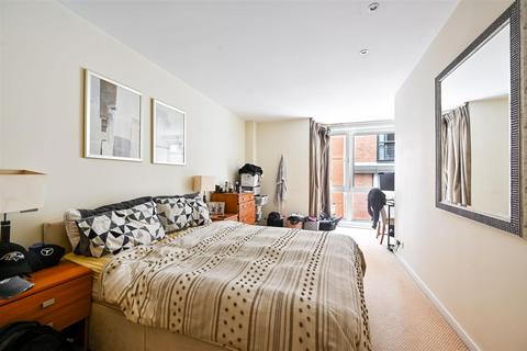 1 bedroom apartment for sale, 10 Hosier Lane, London EC1A