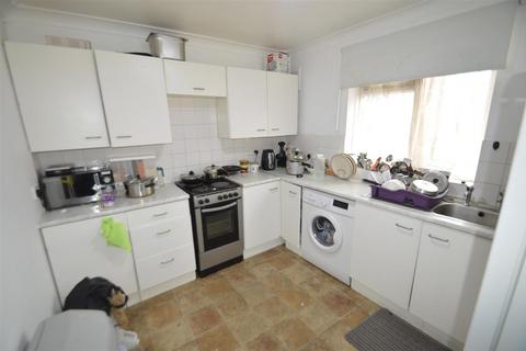 1 bedroom apartment for sale, Ibscott Close, Dagenham