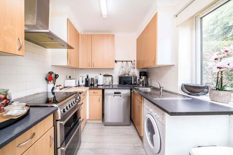 52 Almond Grove, Brentford, TW8 8NL