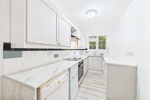 2 bedroom apartment for sale, Hawley Court, 298-304 Fernhill Road, Farnborough, Hampshire, GU14