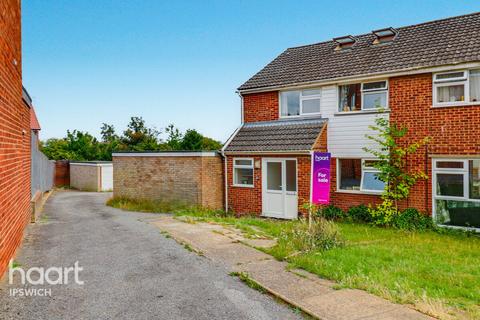 Chatsworth Crescent, Ipswich