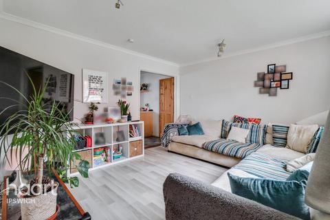 4 bedroom semi-detached house for sale, Chatsworth Crescent, Ipswich