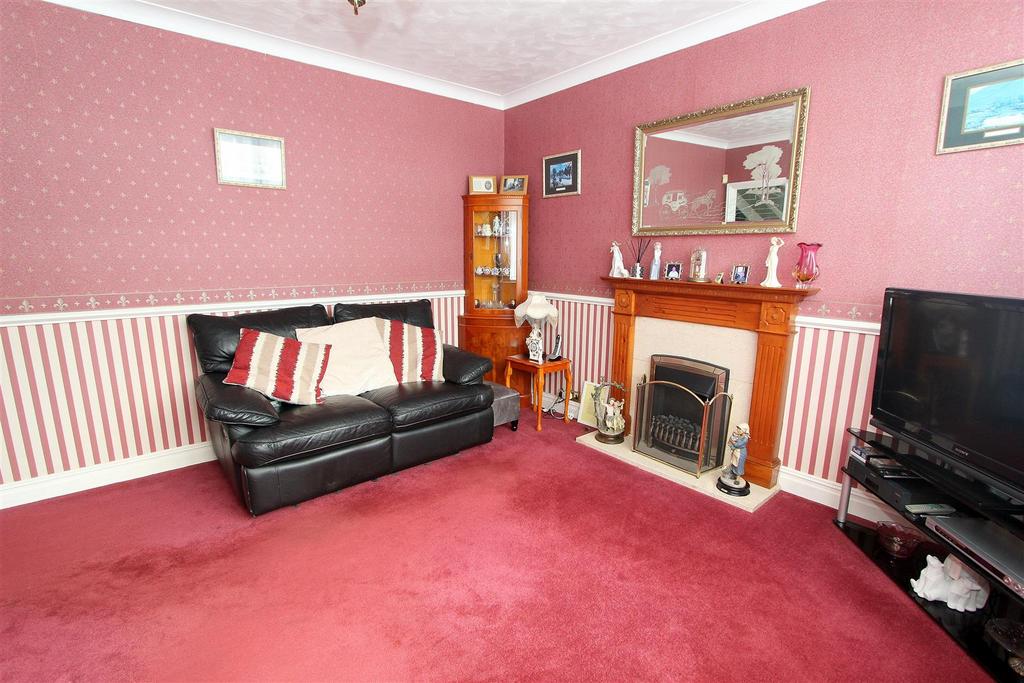 Lounge b.JPG