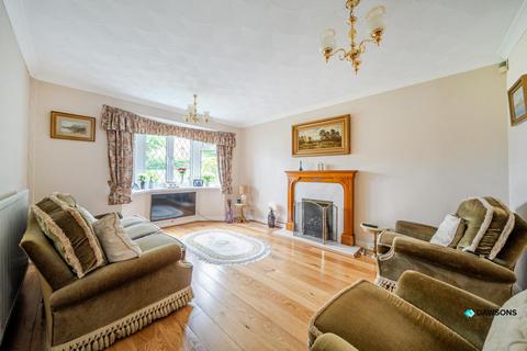 4 bedroom detached house for sale, Amberley Drive, Langland, Swansea
