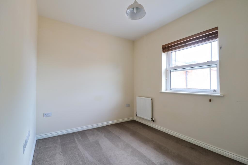 55 Watson House bed 2