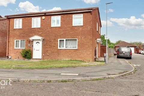 2 bedroom semi-detached house for sale, Branton Close, Luton