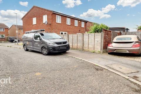 1 Branton Close, Luton, LU2 9TY