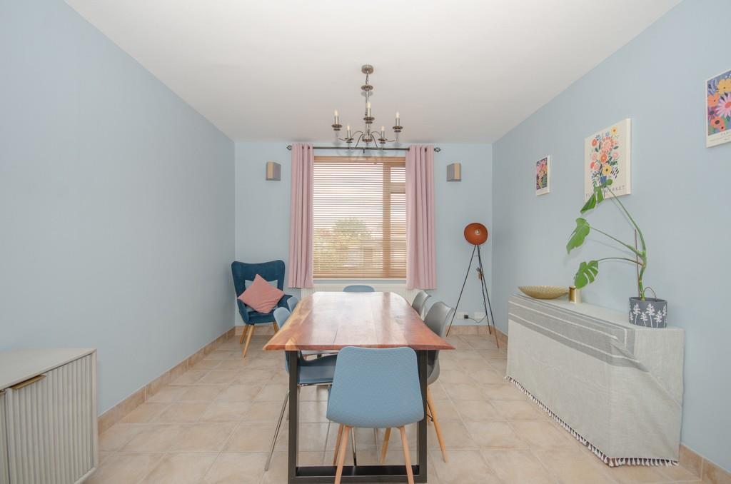 Dining room.jpg