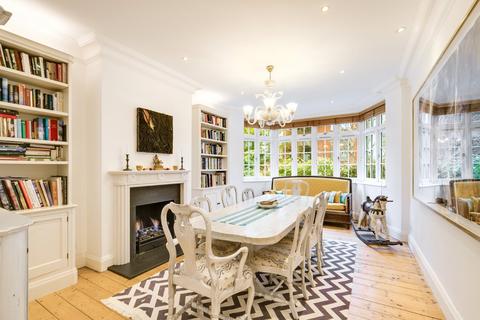 undefined, West Heath Avenue, London