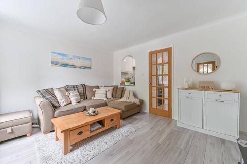 1 bedroom flat for sale, Gloucester Court, Mitcham, CR4
