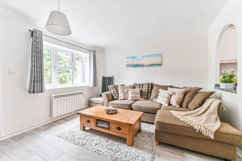 1 bedroom flat for sale, Gloucester Court, Mitcham, CR4