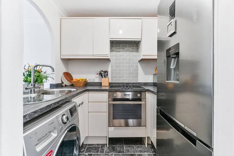 1 bedroom flat for sale, Gloucester Court, Mitcham, CR4