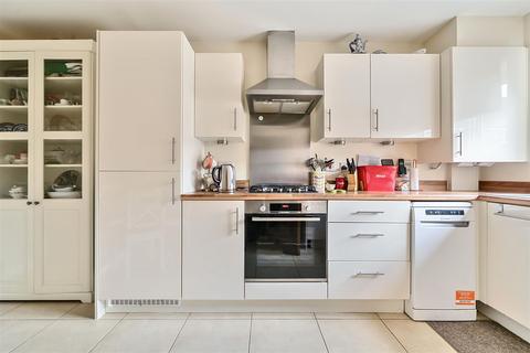 2 Stone Hill View, Hanham, Bristol, BS15 3SZ