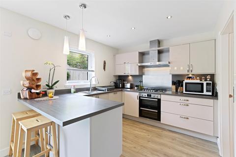 12 Fyvie Close, Auchterarder, PH3 1FZ