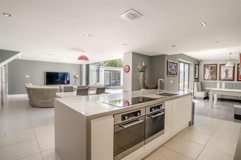 undefined, Tuffley Avenue, Linden, Gloucester