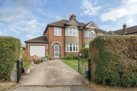 68 Queens Road, Thame, OX9 3NQ