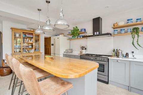 68 Queens Road, Thame, OX9 3NQ