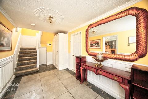 undefined, Toddington Road, Luton, Bedfordshire, LU4