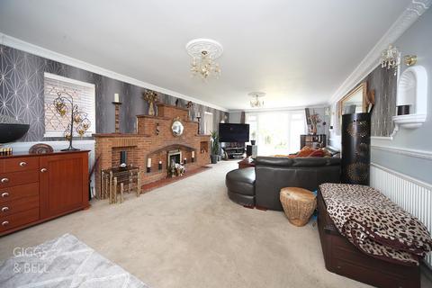 undefined, Toddington Road, Luton, Bedfordshire, LU4