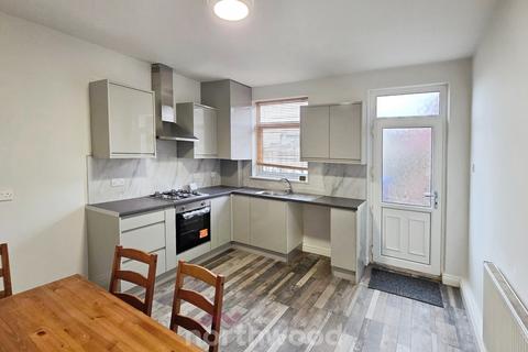 2 bedroom terraced house to rent, Hampden Road, Doncaster S64