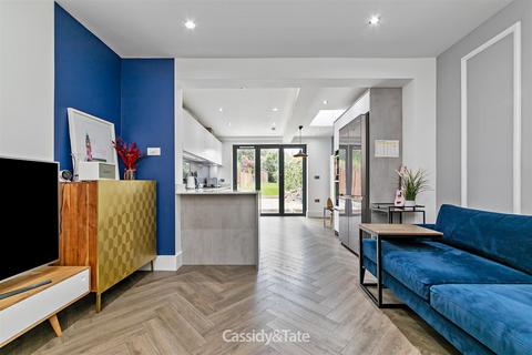 3 bedroom terraced house for sale, Castle Road, St. Albans