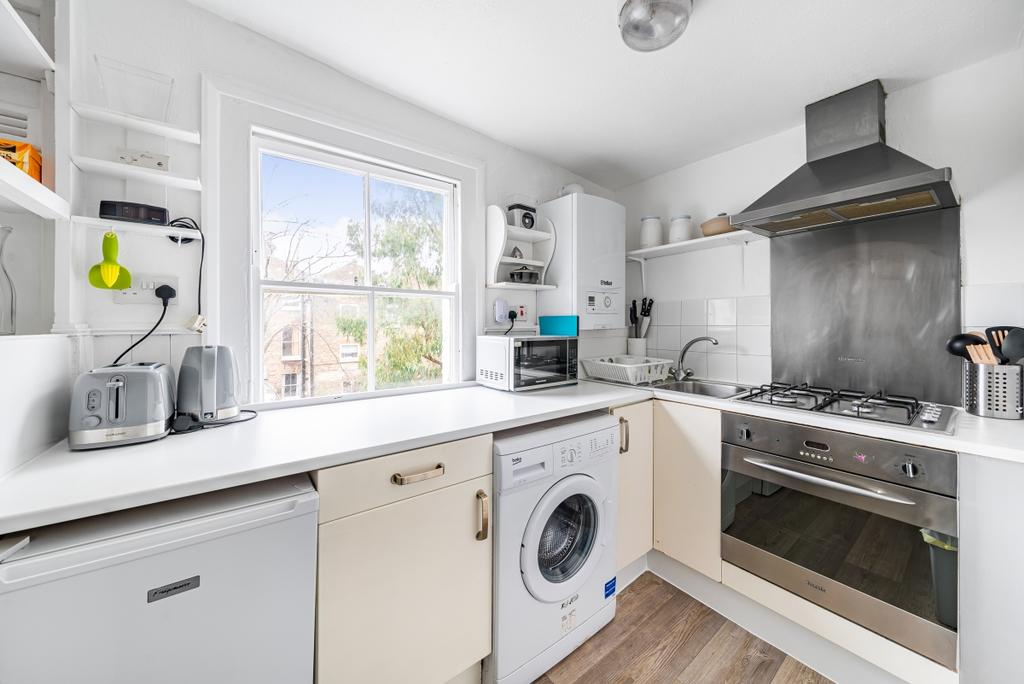 Apartment in London - View 2