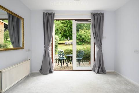 undefined, West End Lane, Esher KT10