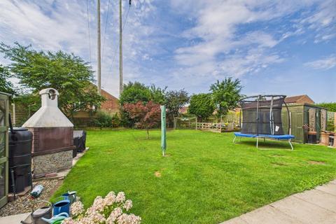5 bedroom detached house for sale, West End, Kilham, YO25 4RR