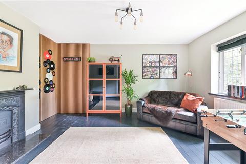 30 The Drive, Banstead, SM7 1DG