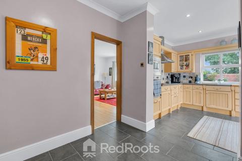 4 bedroom semi-detached house for sale, High Street, Pontefract WF9