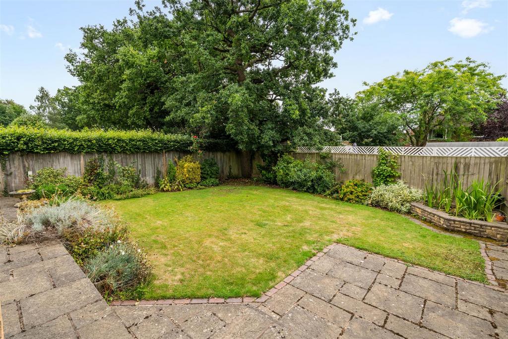 81 Mill Lane 17.jpg
