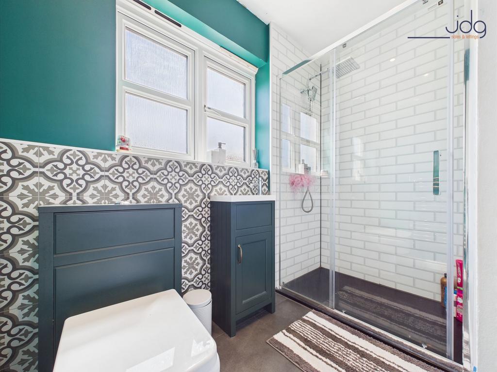 En-Suite Shower