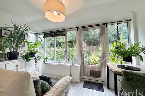 13 Henderson Close, Hornchurch, RM11 1FG