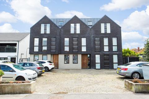 2 bedroom flat for sale, Old Bridge Road, Whitstable, Kent, CT5