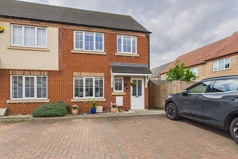 3 bedroom end of terrace house for sale, Antonius Close, Market Rasen LN7