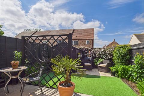 Antonius Close, Market Rasen LN7
