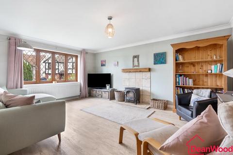 5 bedroom detached house for sale, 28, Pinehurst Avenue, Saddlestone, Douglas