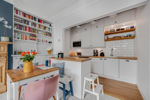 2 bedroom flat for sale, Pandora Road, West Hampstead, London, NW6