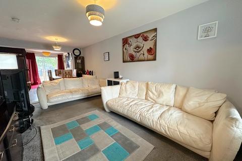 3 bedroom semi-detached house for sale, Turnstone Drive, Wolverhampton WV10