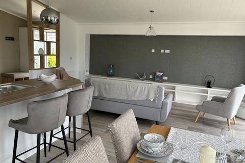 2 bedroom park home for sale, Tingdene Harrington Leedons Park, Broadway WR12