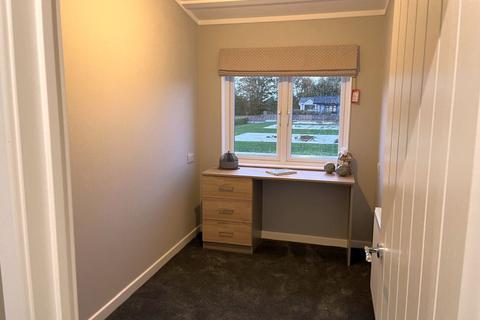 2 bedroom park home for sale, Tingdene Harrington Leedons Park, Broadway WR12