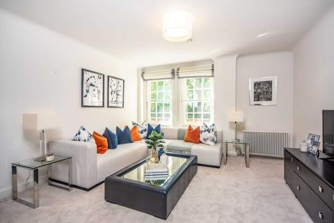 2 bedroom flat to rent, Fulham Road, London SW3