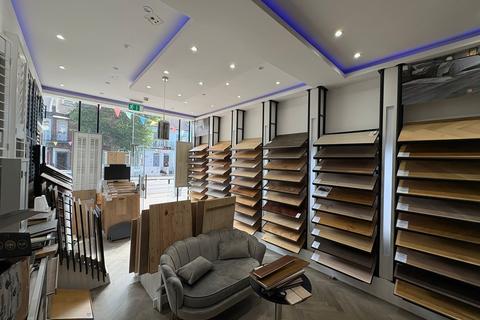 Convenience store to rent, 148 Wandsworth Bridge Rd London SW6 2UH