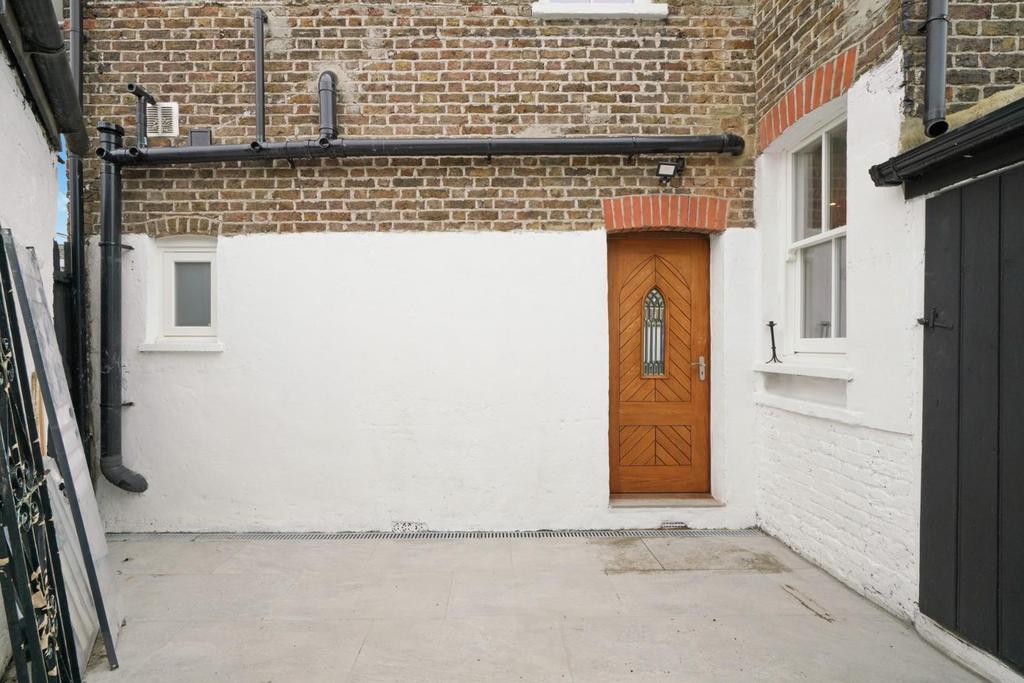 Image (15).jpg