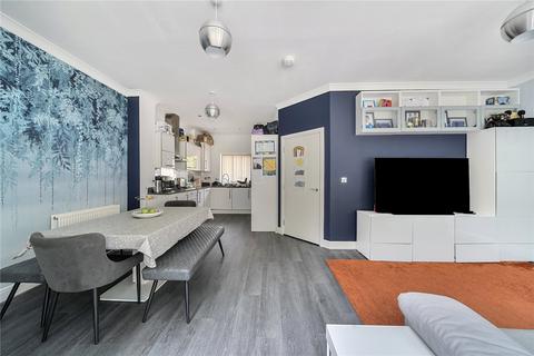 3 bedroom end of terrace house for sale, Partridge Close, Uxbridge