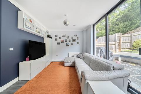 3 bedroom end of terrace house for sale, Partridge Close, Uxbridge