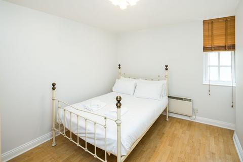 1 bedroom apartment to rent, Cromwell Lodge,1 Cleveland Grove, London, Greater London, E1 4XG