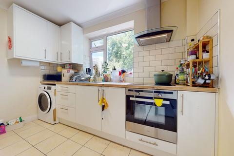 2 bedroom apartment to rent, 104 Frampton Street LONDON NW8 8NB