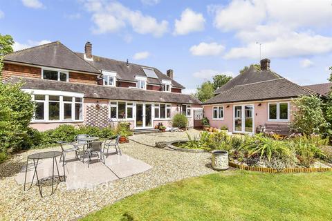 4 bedroom detached house for sale, Woodchurch Road, Tenterden TN30